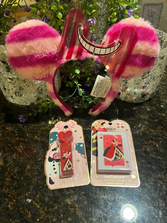 Disney Accessories - Disney parks Alice in wonderland Cheshire Cat mouse ears queen of hearts lip set